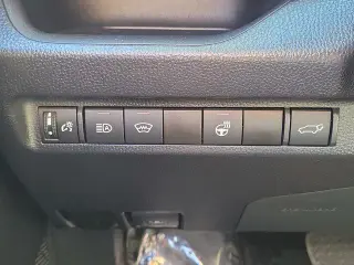 Toyota RAV4 2023 AWD XLE Premium 4dr SUV