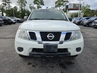 Nissan Frontier 2016 4x2 SV Cabina 4 puertas 5 ft. SB Camioneta 5A