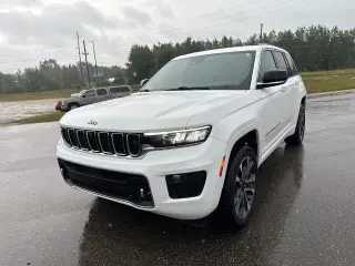 Jeep Grand Cherokee 2023 4x4 Overland 4dr SUV