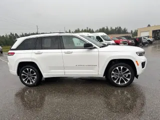 Jeep Grand Cherokee 2023 4x4 Overland 4dr SUV