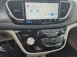 Chrysler Pacifica 2024 Touring L 4dr Mini-Van