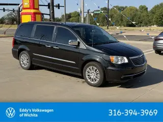 Chrysler Town and Country 2015 Touring-L 4dr Mini-Van