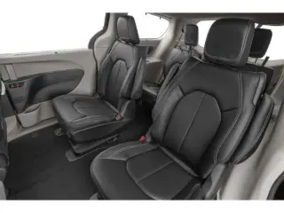 Chrysler Pacifica Híbrido enchufable 2024 Pinnacle 4pt Minivan