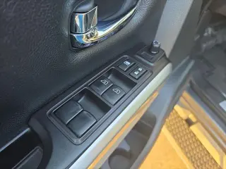 Nissan Titan XD 2019 4x4 S 4dr Crew Cab (Diésel)