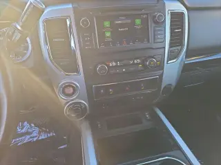Nissan Titan XD 2019 4x4 S 4dr Crew Cab (Diésel)