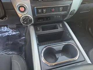 Nissan Titan XD 2019 4x4 S 4dr Crew Cab (Diésel)