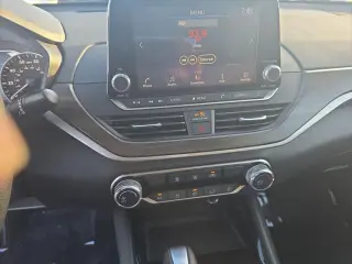 Nissan Altima 2024 2.5 SV 4dr Sedán