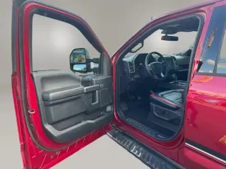Ford F-150 2019 4x4 Lariat 4dr SuperCrew 6.5 ft. SB