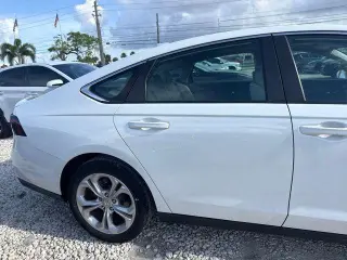 Honda Accord 2024 LX 4dr Sedán