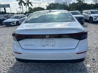 Honda Accord 2024 LX 4dr Sedán