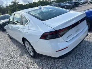 Honda Accord 2024 LX 4dr Sedán