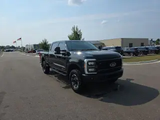 Ford F-350 Super Duty 2023 4x4 XLT 4dr Crew Cab 6.8 ft. SB SRW Pickup
