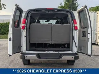 Chevrolet Express 2025 LT 3500 3dr Extended Passenger Van