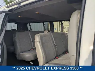Chevrolet Express 2025 LT 3500 3dr Extended Passenger Van