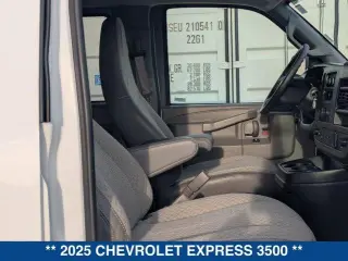 Chevrolet Express 2025 LT 3500 3dr Extended Passenger Van