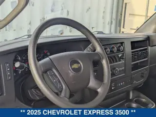 Chevrolet Express 2025 LT 3500 3dr Extended Passenger Van