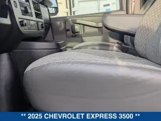 Chevrolet Express 2025 LT 3500 3dr Extended Passenger Van