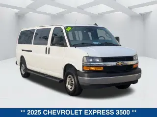 Chevrolet Express 2025 LT 3500 3dr Extended Passenger Van