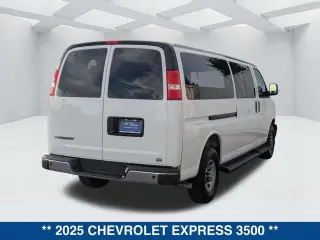 Chevrolet Express 2025 LT 3500 3dr Extended Passenger Van