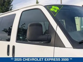 Chevrolet Express 2025 LT 3500 3dr Extended Passenger Van