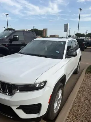 Jeep Grand Cherokee 2025 4x2 Laredo 4dr SUV