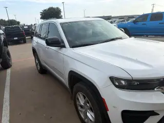 Jeep Grand Cherokee 2025 4x2 Laredo 4dr SUV