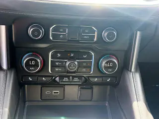 Chevrolet Suburban 2024 4x4 LT 4dr SUV