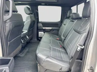 Ford F-150 2023 4x4 Platinum 4dr SuperCrew 5.5 ft. SB
