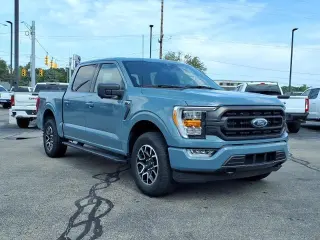 Ford F-150 2023 4x4 XLT 4dr SuperCrew con motor 5.5 ft. SB