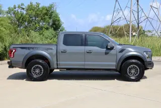 Ford F-150 2020 4x4 Raptor 4dr SuperCrew 5.5 ft. SB