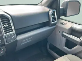 Ford F-150 2015 4x2 XL 4dr SuperCrew 5.5 ft. SB