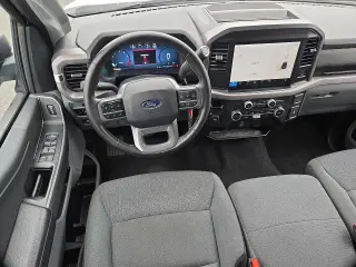 Ford F-150 2025 4x4 XLT 4 puertas SuperCrew 5.5 pies. SB