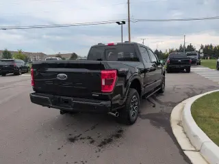 Ford F-150 2023 4x4 XLT 4 puertas SuperCrew 5.5 pies. SB