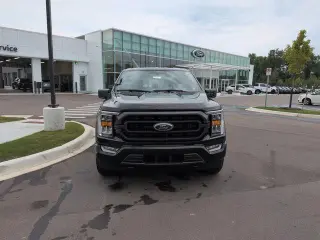 Ford F-150 2023 4x4 XLT 4 puertas SuperCrew 5.5 pies. SB