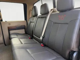 Ford F-350 Super Duty 2016 4x4 King Ranch 4dr Crew Cab 6.8 ft. SB SRW Pickup