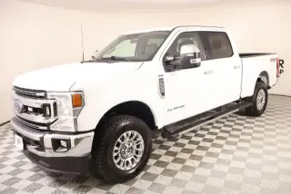 Ford F-250 Super Duty 2022 4x4 XLT 4dr Crew Cab 6.8 ft. SB Pickup