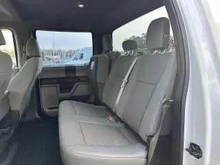 Ford F-250 Super Duty 2017 4x4 XL 4dr Crew Cab 6.8 ft. SB Pickup