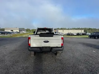 Ford F-250 Super Duty 2017 4x4 XL 4dr Crew Cab 6.8 ft. SB Pickup