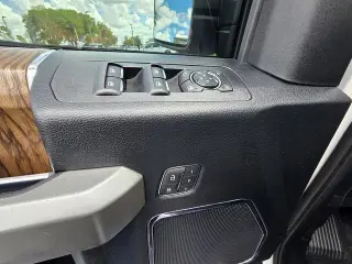 Ford F-150 2019 4x4 Lariat 4dr SuperCrew 5.5 ft. SB