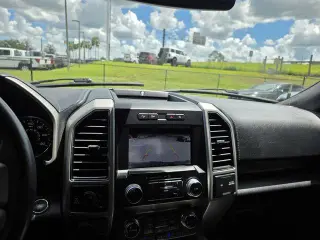 Ford F-150 2019 4x4 Lariat 4dr SuperCrew 5.5 ft. SB