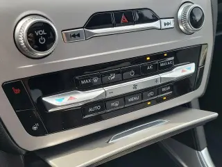 Ford Explorer 2023 AWD XLT 4dr SUV