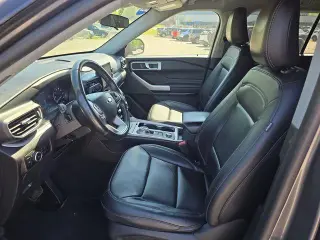 Ford Explorer 2023 AWD XLT SUV de 4 puertas