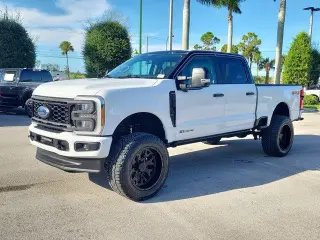 Ford F-250 Super Duty 2023 4x4 XL 4dr Crew Cab 6.8 ft. SB Pickup