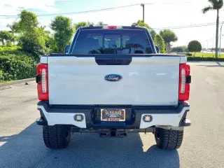 Ford F-250 Super Duty 2023 4x4 XL 4dr Crew Cab 6.8 ft. SB Pickup
