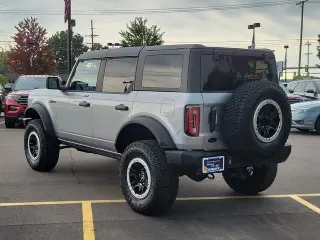 Ford Bronco 2023 4x4 Base Advanced 4dr SUV
