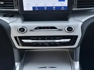 Ford Explorer 2024 AWD XLT 4dr SUV