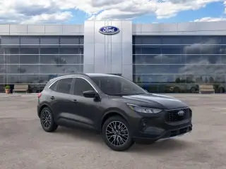 Ford Escape Híbrido Enchufable 2025 PHEV 4dr SUV