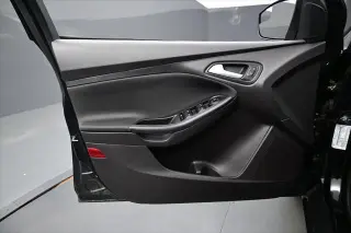 Ford Focus 2015 SE 4dr Sedán