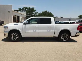 Ram 1500 2025 4x4 Laramie 4dr Crew Cab 5.6 ft. SB Pickup