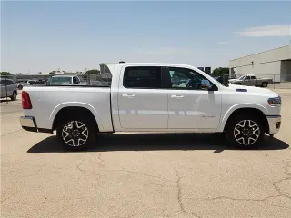 Ram 1500 2025 4x4 Laramie 4dr Crew Cab 5.6 ft. SB Pickup